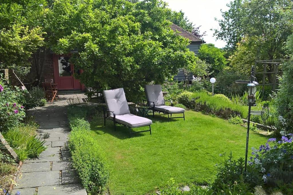 Apartment The Granary At Palm Tree House In S.e. Kent Lyminge